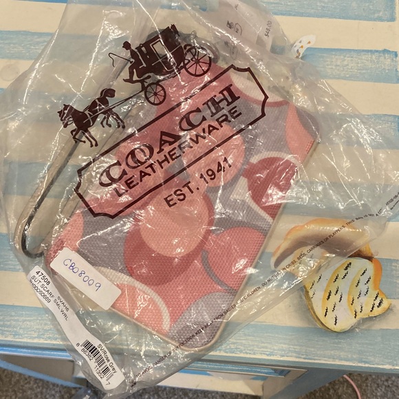 Coach Signature C Large Wristlet Soho Optic Pink Canvas Leather Trim - Picture 6 of 6